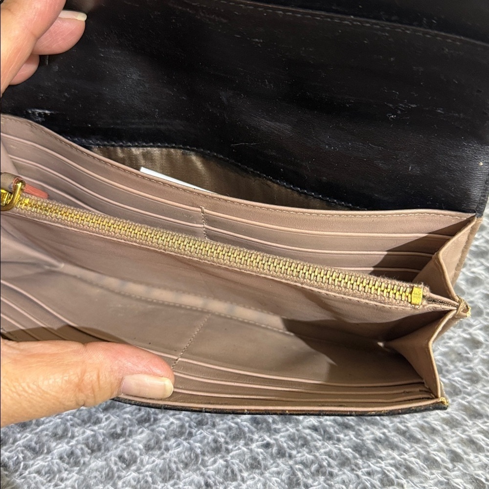 Miu Miu Black Embossed Leather Wallet - Picture 3 of 7